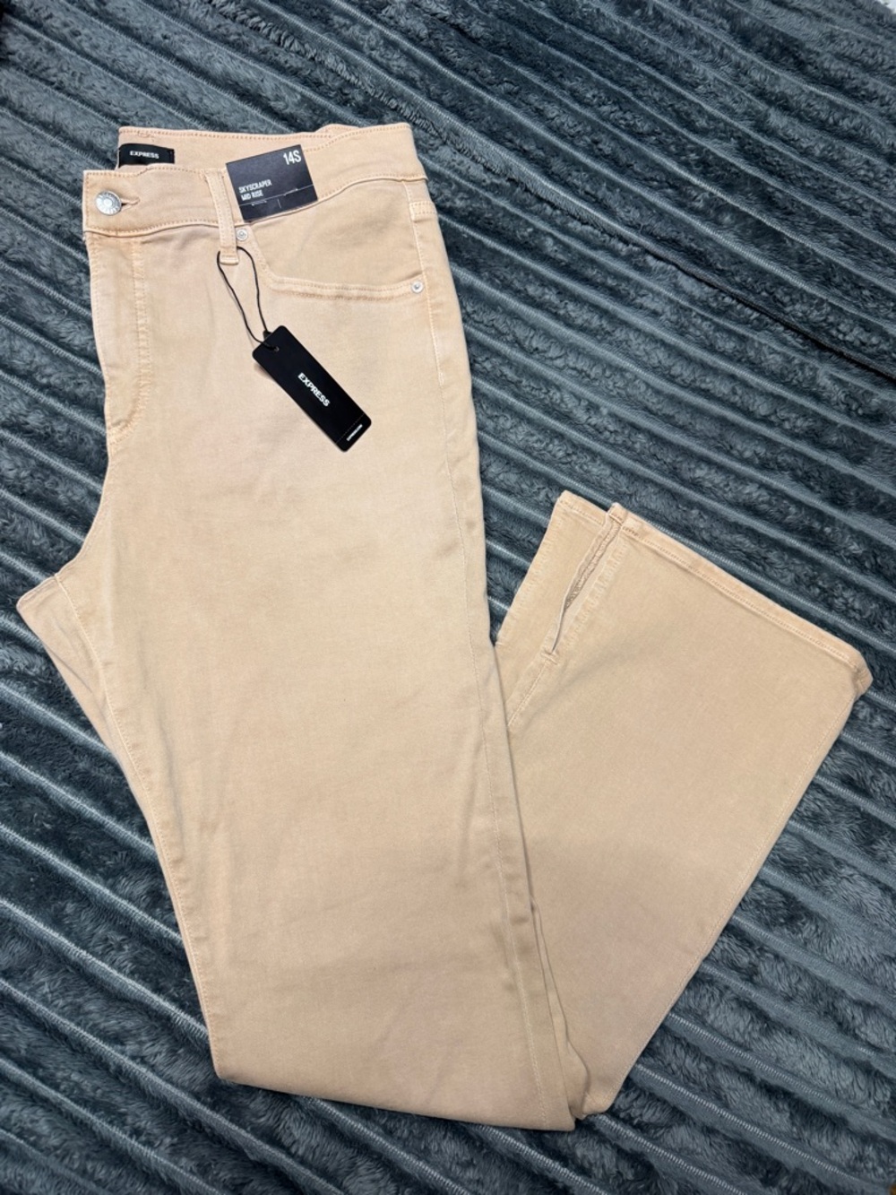 Express Beige High-Rise Straight Leg Jeans